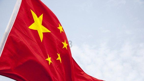 逃离大犀牛出没地
