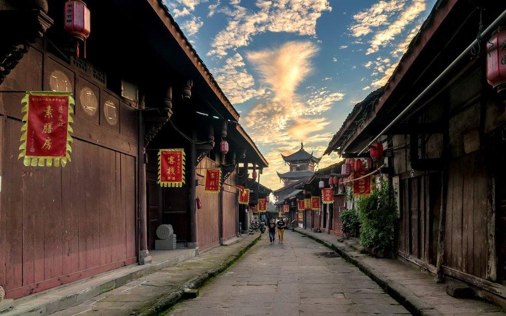 发现古老遗迹